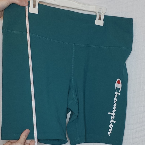Champion Bike Shorts Stretch Wide Waist Band Size 2XL (Comfy on Size 8/10 also!) - Picture 6 of 7